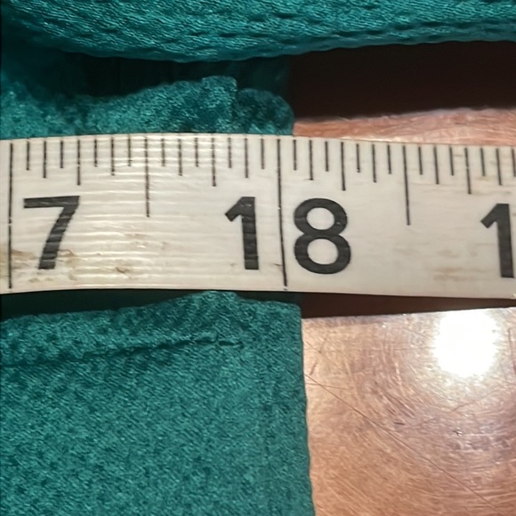 Small Express green mock neck long sleeve button back peep hole blouse top - Picture 12 of 15